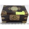 Image 1 : JEWELLERY BOX CHINESE JADE INLAY