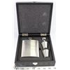Image 1 : FLASK BOXED SET ENGRAVED WITH "ELEGANTLY WASTED"