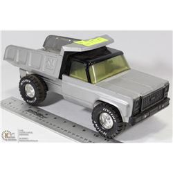 ALL METAL USA NYLINT DUMP TRUCK