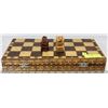 Image 1 : HAND CARVED WOOD CHESS SET