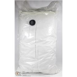 CANADIAN LIVING MEDIUM FIRM PILLOW