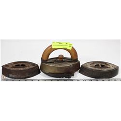 SET OF 3 SADD IRONS WITH TRIVET