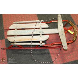 VINTAGE HIAWATHA CHILDS SLED