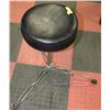 Image 1 : DRUM STOOL