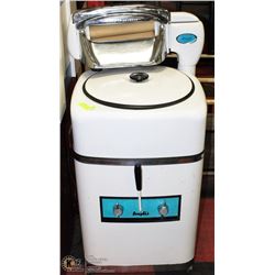 INGLIS ROYAL WRINGER WASHER