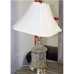 VINTAGE CRYSTAL PINWHEEL LAMP