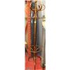 Image 1 : VINTAGE WOODEN COAT HANGING RACK