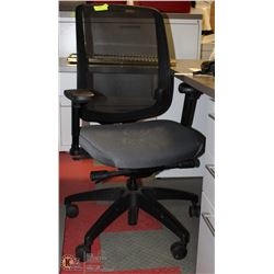 HI BACK OFFICE CHAIR