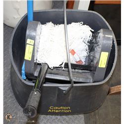 MOP PAIL WITH MOP