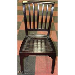 SINGLE WOOD CHAIR