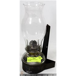 POLE MOUNT VINTAGE OIL LANTERN