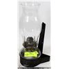 Image 1 : POLE MOUNT VINTAGE OIL LANTERN