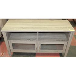 ENTERTAINMENT STAND WITH 2 DOORS