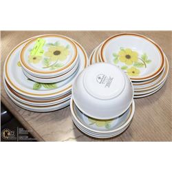 8) ROYAL DOULTON DISH SET