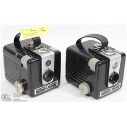 2 BROWNIE HAWKEYE BAKELITE CAMERA FROM