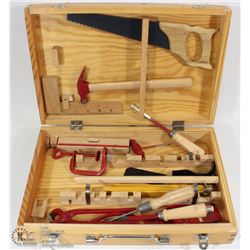KIDS WOODEN CARPENTRY TOOL SET