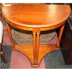 HALF MOON WOOD TABLE