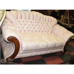 ANTIQUE HAND CRAFTED SETTEE IN PINK DAMASK