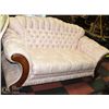 Image 1 : ANTIQUE HAND CRAFTED SETTEE IN PINK DAMASK