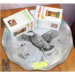 SERVING TRAY WITH TWO NEW 1960'S NOVELTY