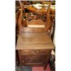 Image 1 : ANTIQUE WASH STAND
