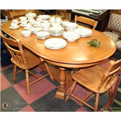 ROXTON SOLID MAPLE TABLE W/ 4 CHAIRS & 2 LEAVES