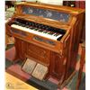 Image 1 : EARLY 1900S ANTIQUE HARMONIUM (PUMP ORGAN)
