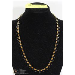 VINTAGE RHINESTONE NECKLACE