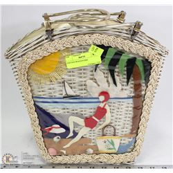 VINTAGE BEACH PURSE
