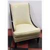 Image 1 : VINTAGE ACCENT CHAIR