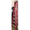 Image 1 : LIGHTWEIGHT ALUMINUM AND FIBREGLASS 8' LADDER