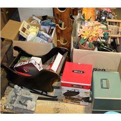 PALLET OF ESTATE COLLECTIBLES