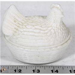 MILK GLASS HEN ON NEST TRINKET BOX