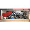 Image 1 : METAL TOOLBOX WITH CONTENTS