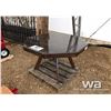 Image 1 : OCTAGON TABLE
