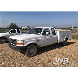 1995 FORD F250 SERVICE TRUCK