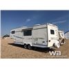Image 4 : 1998 KUSTOM KOACH 5TH WHEEL TRAVEL TRAILER