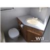 Image 9 : 1998 KUSTOM KOACH 5TH WHEEL TRAVEL TRAILER