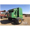 Image 3 : 2007 JD 568 ROUND BALER