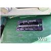 Image 5 : 2007 JD 568 ROUND BALER