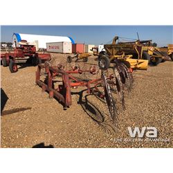 3 PTH V-HAY RAKE
