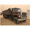 Image 2 : 1980 FORD T/A GRAIN TRUCK