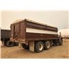 Image 3 : 1979 GMC 7000 T/A GRAIN TRUCK