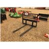 Image 1 : 42" SKID STEER PALLET FORKS