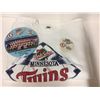 Image 1 : LIMITED EDITION1987 WORLD SERIES FAN SOUVENIR LOTS CARDINALS VS. TWINS  (SWEATSHIRT, PINS)