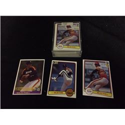 NOLAN RYAN BASEBALL CARD LOT (2 ROOKIE CARDS)