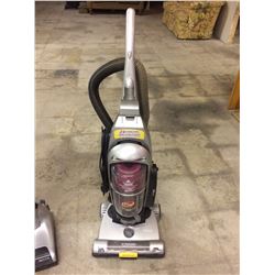 BISSELL POWER GROOM DUAL CYCLONIC VACUUM CLEANER