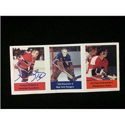 VINTAGE HOCKEY TRADING CARDS LOT (SIGNED HENRI RICHARD)