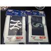 Image 3 : YANKEES MARINERS BULLS MEMORABILIA