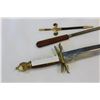 Image 2 : LOT OF KNIVES AND SHARPENER